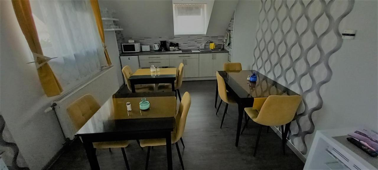 Hajnalka Vendeghaz Hotel Buk Bagian luar foto