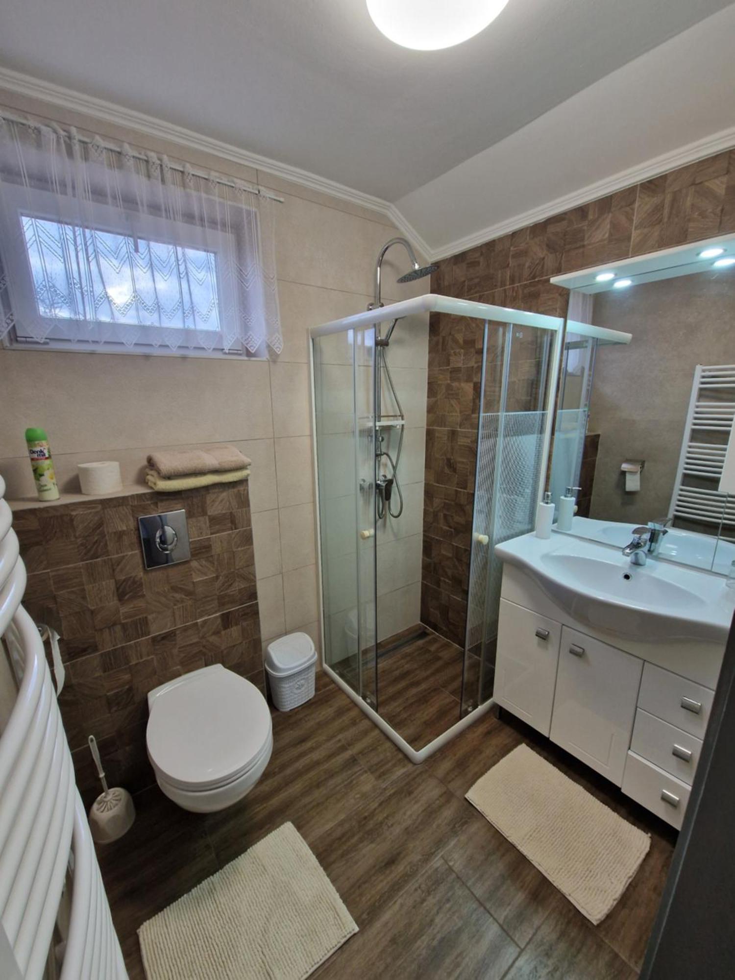 Hajnalka Vendeghaz Hotel Buk Bagian luar foto