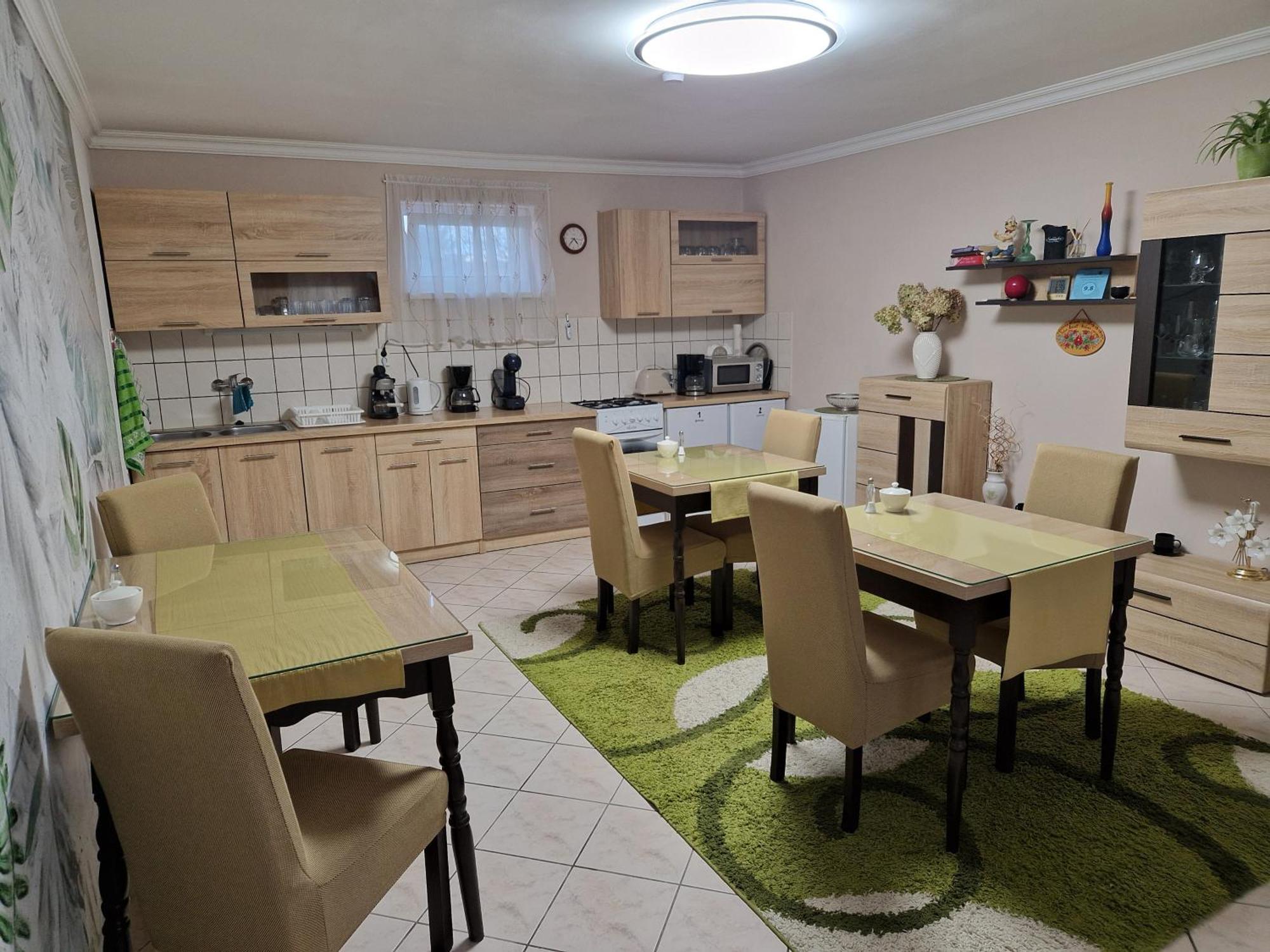 Hajnalka Vendeghaz Hotel Buk Bagian luar foto